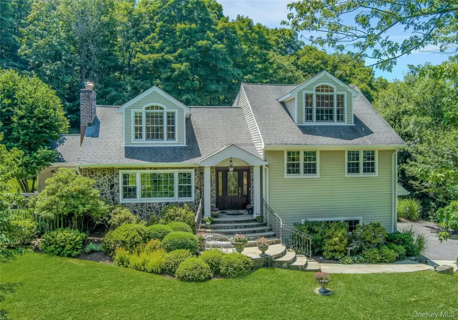 22 Garey Drive, New Castle, NY, 3 Bedrooms Bedrooms, 10 Rooms Rooms,4 BathroomsBathrooms,Residential,For Rent,Garey,0,1020797 22 Garey Drive, New Castle, NY, 3 Bedrooms Bedrooms, 10 Rooms Rooms,4 BathroomsBathrooms,Residential,For Rent,Garey,0,1020797