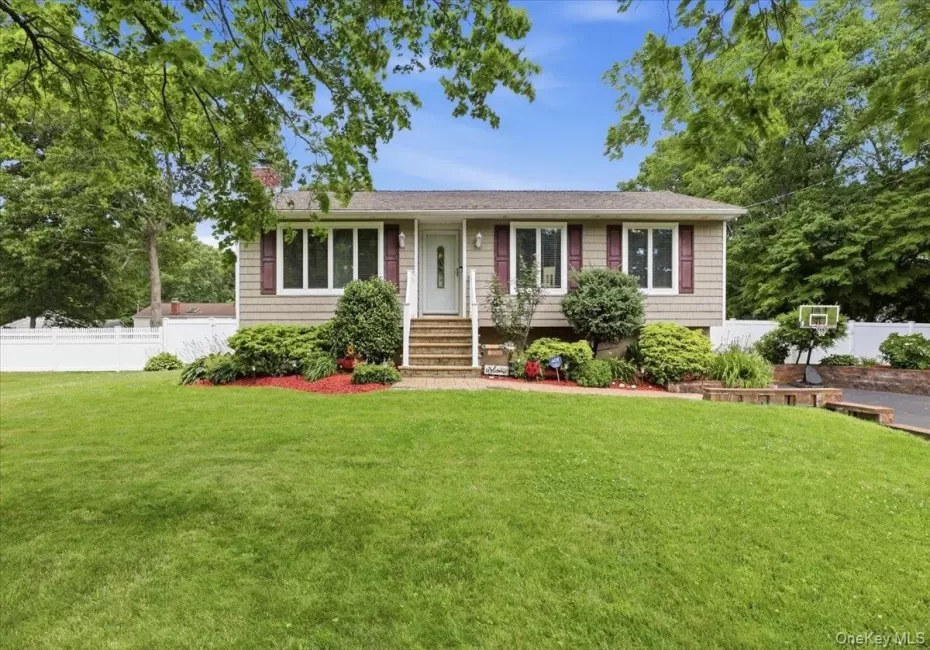 105 Greenhaven Drive, Brookhaven, NY, 3 Bedrooms Bedrooms, 10 Rooms Rooms,2 BathroomsBathrooms,Residential,For Rent,Greenhaven,0,1021156 105 Greenhaven Drive, Brookhaven, NY, 3 Bedrooms Bedrooms, 10 Rooms Rooms,2 BathroomsBathrooms,Residential,For Rent,Greenhaven,0,1021156
