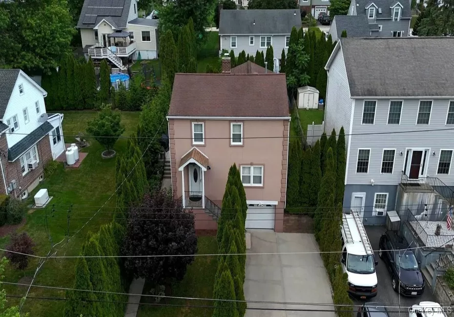 Welcome to 94 Franklin Ave! Welcome to 94 Franklin Ave!