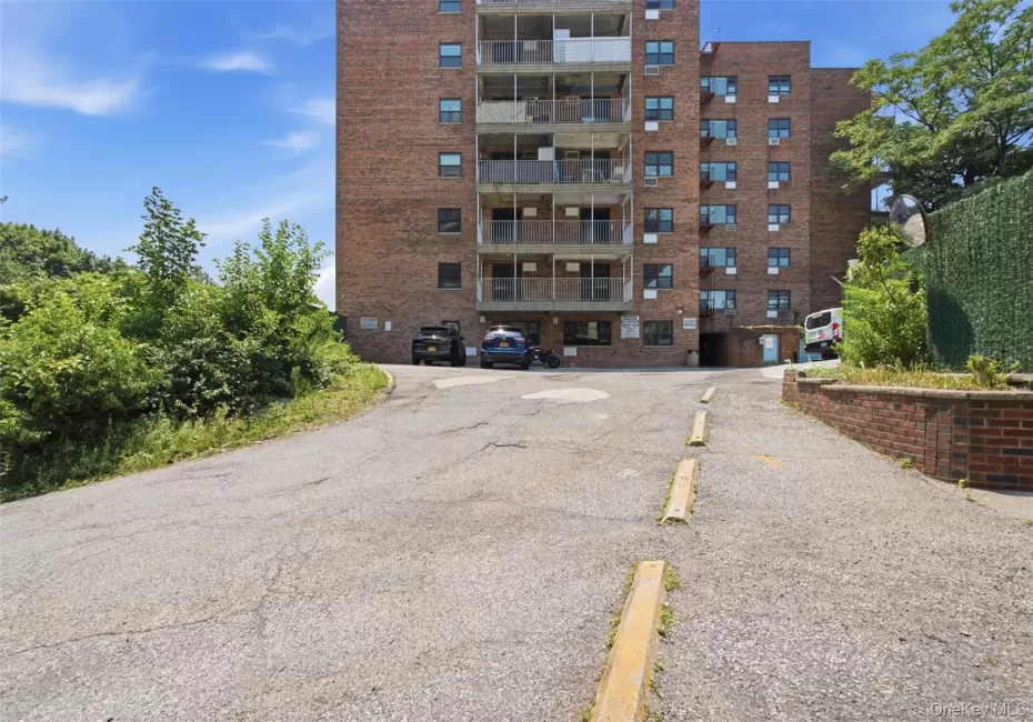 671 Bronx River Road, Yonkers, NY, 1 Bedroom Bedrooms, 3 Rooms Rooms,1 BathroomBathrooms,Residential,For Rent,Bronx River,0,1023196 671 Bronx River Road, Yonkers, NY, 1 Bedroom Bedrooms, 3 Rooms Rooms,1 BathroomBathrooms,Residential,For Rent,Bronx River,0,1023196