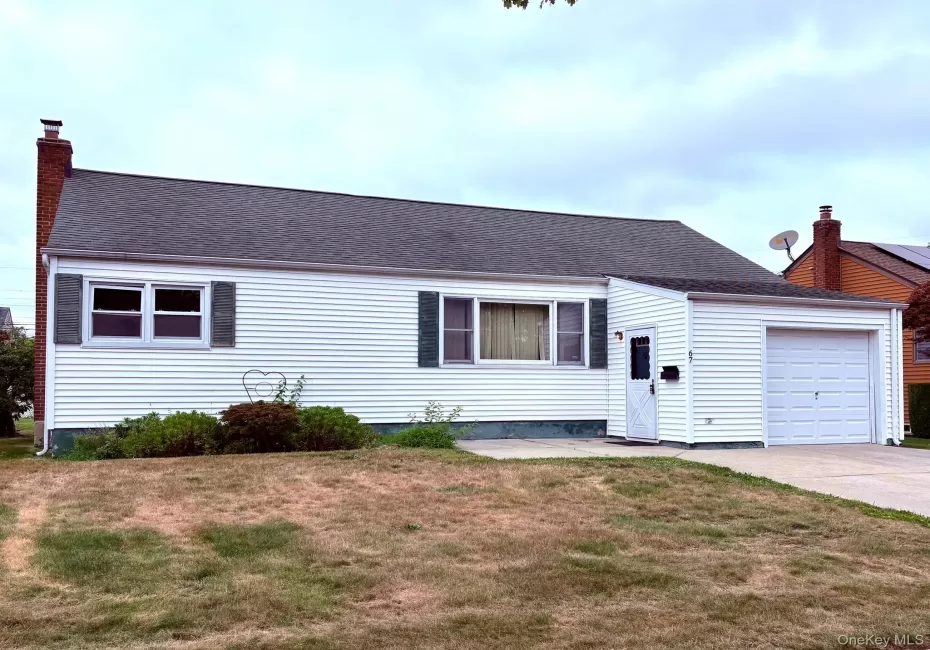 67 Maple Drive, Babylon, NY, 3 Bedrooms Bedrooms, 5 Rooms Rooms,1 BathroomBathrooms,Residential,For Rent,Maple,0,1020330 67 Maple Drive, Babylon, NY, 3 Bedrooms Bedrooms, 5 Rooms Rooms,1 BathroomBathrooms,Residential,For Rent,Maple,0,1020330