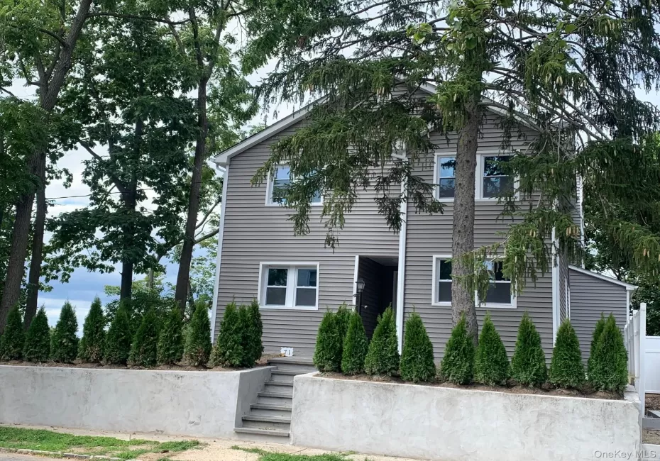 71 Lannon Place, North Hempstead, NY, 1 Bedroom Bedrooms, 3 Rooms Rooms,1 BathroomBathrooms,Residential Lease,For Rent,Lannon,0,1023032 71 Lannon Place, North Hempstead, NY, 1 Bedroom Bedrooms, 3 Rooms Rooms,1 BathroomBathrooms,Residential Lease,For Rent,Lannon,0,1023032