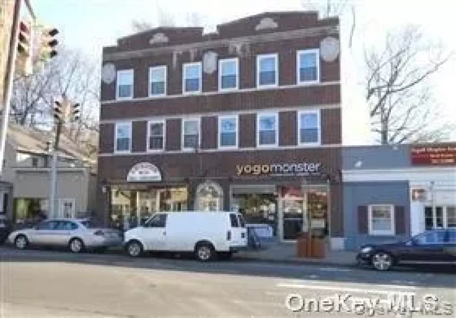 148 Main Street, North Hempstead, NY, 2 Bedrooms Bedrooms, 5 Rooms Rooms,2 BathroomsBathrooms,Residential Lease,For Rent,Main,0,1022308 148 Main Street, North Hempstead, NY, 2 Bedrooms Bedrooms, 5 Rooms Rooms,2 BathroomsBathrooms,Residential Lease,For Rent,Main,0,1022308