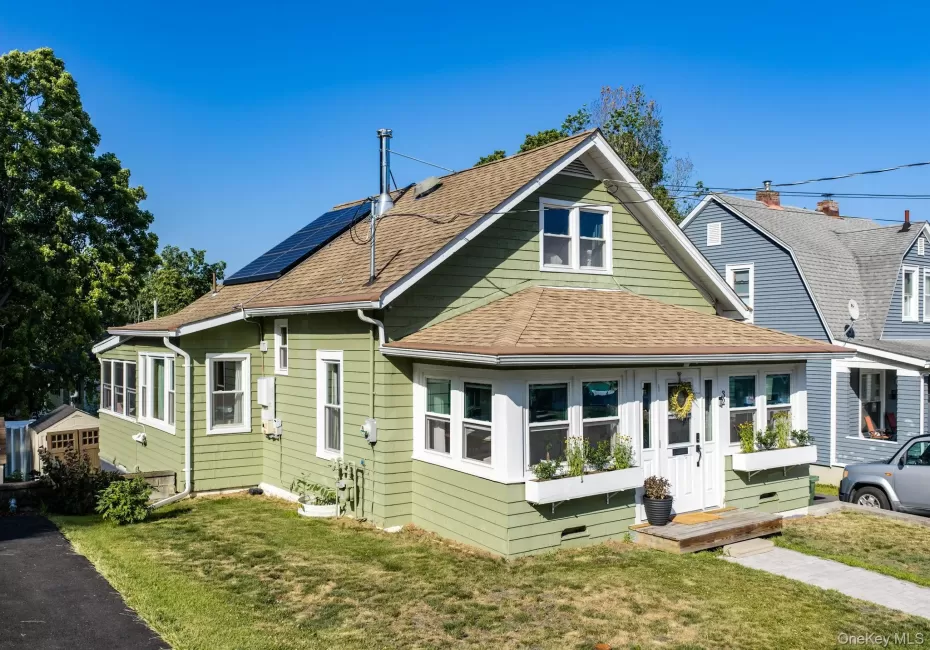 32 Conkling Avenue, Middletown, NY, 2 Bedrooms Bedrooms, 8 Rooms Rooms,1 BathroomBathrooms,Residential,For Rent,Conkling,0,1021463 32 Conkling Avenue, Middletown, NY, 2 Bedrooms Bedrooms, 8 Rooms Rooms,1 BathroomBathrooms,Residential,For Rent,Conkling,0,1021463