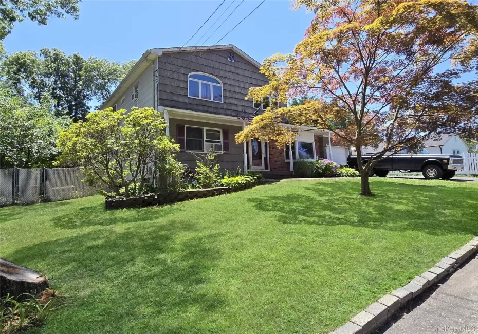 424 Alphabet Street, Islip, NY, 4 Bedrooms Bedrooms, 12 Rooms Rooms,1 BathroomBathrooms,Residential,For Rent,Alphabet,0,1021794 424 Alphabet Street, Islip, NY, 4 Bedrooms Bedrooms, 12 Rooms Rooms,1 BathroomBathrooms,Residential,For Rent,Alphabet,0,1021794