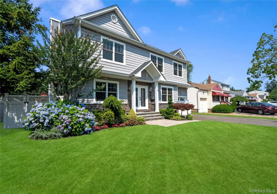17 Woodwaye Road, Oyster Bay, NY, 4 Bedrooms Bedrooms, 10 Rooms Rooms,3 BathroomsBathrooms,Residential,For Rent,Woodwaye,0,1023147 17 Woodwaye Road, Oyster Bay, NY, 4 Bedrooms Bedrooms, 10 Rooms Rooms,3 BathroomsBathrooms,Residential,For Rent,Woodwaye,0,1023147