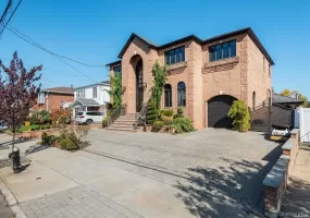 163-27 95th Street, New York, NY, 5 Bedrooms Bedrooms, 10 Rooms Rooms,5 BathroomsBathrooms,Residential,For Rent,95th,0,1023470 163-27 95th Street, New York, NY, 5 Bedrooms Bedrooms, 10 Rooms Rooms,5 BathroomsBathrooms,Residential,For Rent,95th,0,1023470