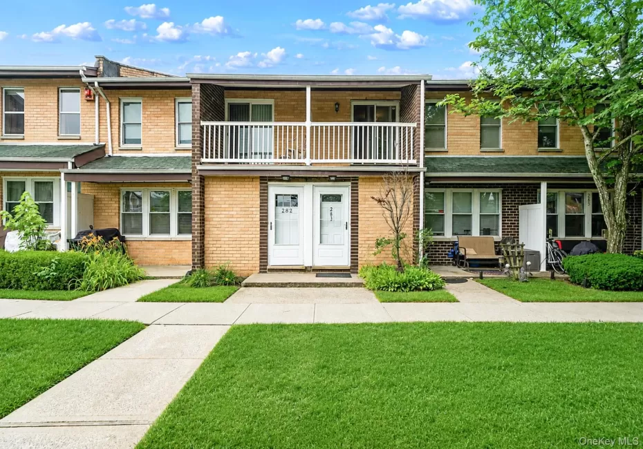 282 Artist Lake Drive, Brookhaven, NY, 1 Bedroom Bedrooms, 4 Rooms Rooms,1 BathroomBathrooms,Residential,For Rent,Artist Lake,0,1022259 282 Artist Lake Drive, Brookhaven, NY, 1 Bedroom Bedrooms, 4 Rooms Rooms,1 BathroomBathrooms,Residential,For Rent,Artist Lake,0,1022259