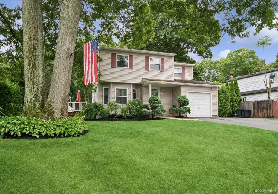 36 Champlin Street, Brookhaven, NY, 5 Bedrooms Bedrooms, 10 Rooms Rooms,2 BathroomsBathrooms,Residential,For Rent,Champlin,0,1023306 36 Champlin Street, Brookhaven, NY, 5 Bedrooms Bedrooms, 10 Rooms Rooms,2 BathroomsBathrooms,Residential,For Rent,Champlin,0,1023306