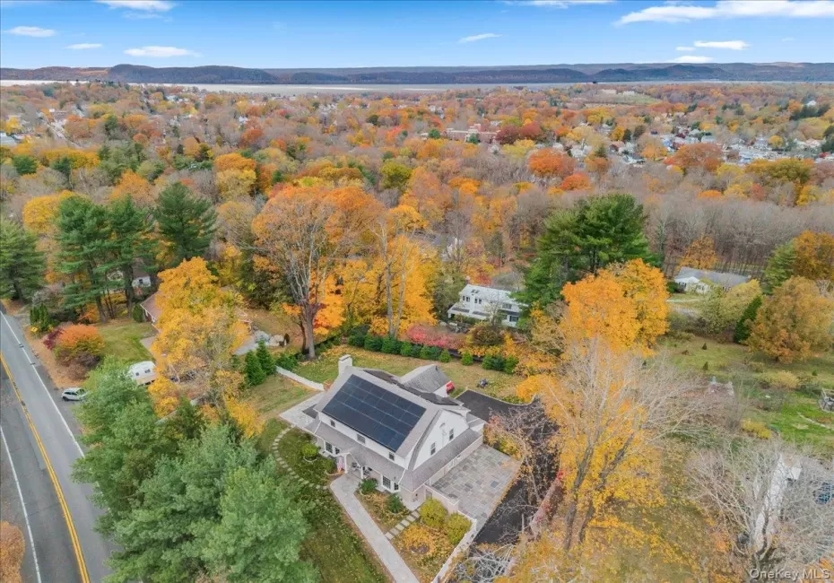 Stunning vistas create the perfect retreat Stunning vistas create the perfect retreat
