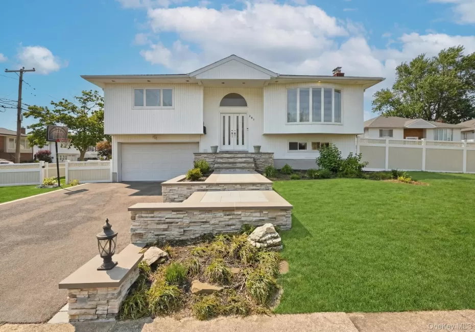 341 Green Court, Hempstead, NY, 4 Bedrooms Bedrooms, 10 Rooms Rooms,3 BathroomsBathrooms,Residential,For Rent,Green,0,1023541 341 Green Court, Hempstead, NY, 4 Bedrooms Bedrooms, 10 Rooms Rooms,3 BathroomsBathrooms,Residential,For Rent,Green,0,1023541