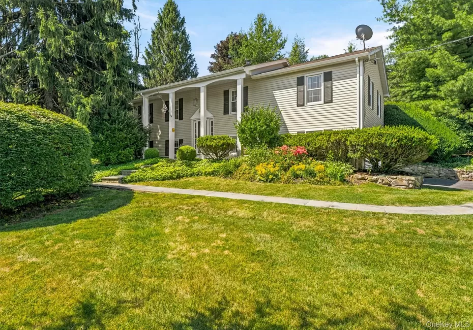 431 Bonnie Court, Yorktown, NY, 3 Bedrooms Bedrooms, 8 Rooms Rooms,2 BathroomsBathrooms,Residential,For Rent,Bonnie,0,1021020 431 Bonnie Court, Yorktown, NY, 3 Bedrooms Bedrooms, 8 Rooms Rooms,2 BathroomsBathrooms,Residential,For Rent,Bonnie,0,1021020