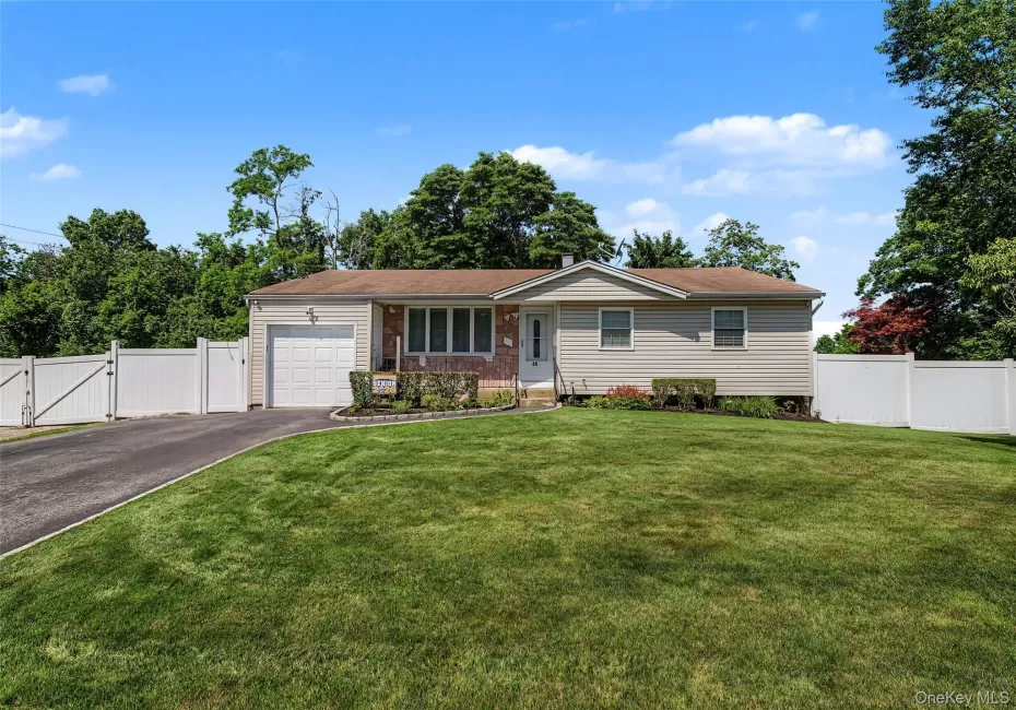 46 Oakland Avenue, Islip, NY, 5 Bedrooms Bedrooms, 9 Rooms Rooms,4 BathroomsBathrooms,Residential,For Rent,Oakland,0,1023681 46 Oakland Avenue, Islip, NY, 5 Bedrooms Bedrooms, 9 Rooms Rooms,4 BathroomsBathrooms,Residential,For Rent,Oakland,0,1023681