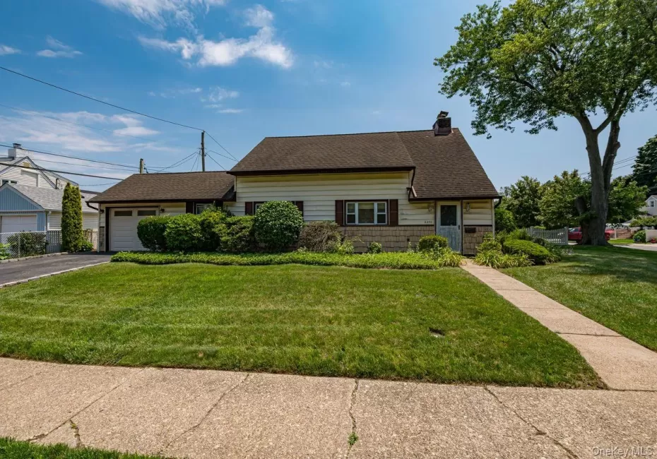 2052 Wilson Lane, Hempstead, NY, 4 Bedrooms Bedrooms, 6 Rooms Rooms,2 BathroomsBathrooms,Residential,For Rent,Wilson,0,1023768 2052 Wilson Lane, Hempstead, NY, 4 Bedrooms Bedrooms, 6 Rooms Rooms,2 BathroomsBathrooms,Residential,For Rent,Wilson,0,1023768