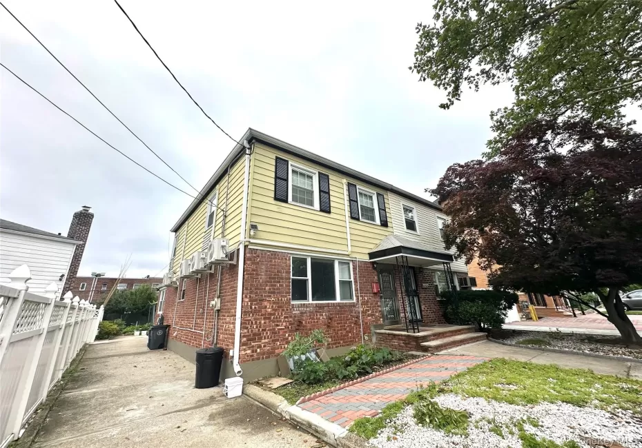 4744 199th Street, New York, NY, 3 Bedrooms Bedrooms, 7 Rooms Rooms,2 BathroomsBathrooms,Residential,For Rent,199th,0,1023708 4744 199th Street, New York, NY, 3 Bedrooms Bedrooms, 7 Rooms Rooms,2 BathroomsBathrooms,Residential,For Rent,199th,0,1023708