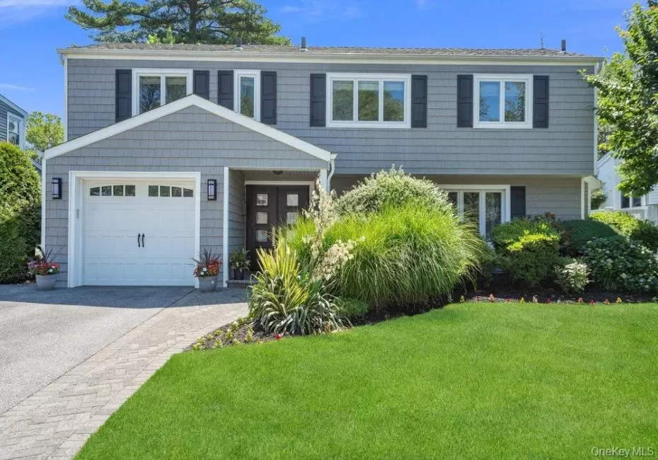 3 Nora Lane, Oyster Bay, NY, 3 Bedrooms Bedrooms, 9 Rooms Rooms,2 BathroomsBathrooms,Residential,For Rent,Nora,0,1023705 3 Nora Lane, Oyster Bay, NY, 3 Bedrooms Bedrooms, 9 Rooms Rooms,2 BathroomsBathrooms,Residential,For Rent,Nora,0,1023705