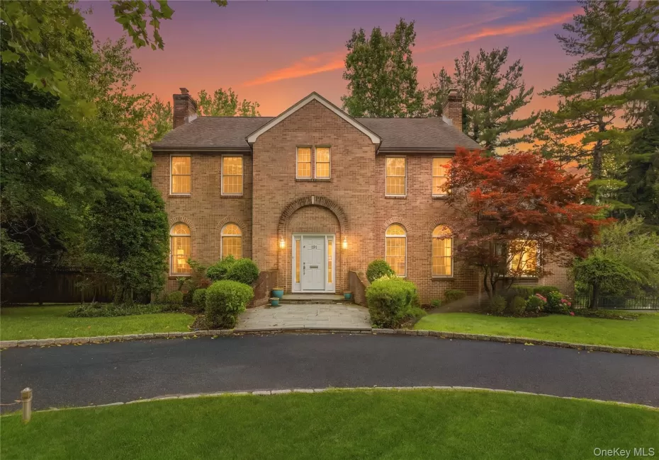 191 Beechmont Drive, New Rochelle, NY, 4 Bedrooms Bedrooms, 8 Rooms Rooms,2 BathroomsBathrooms,Residential,For Rent,Beechmont,0,1011899 191 Beechmont Drive, New Rochelle, NY, 4 Bedrooms Bedrooms, 8 Rooms Rooms,2 BathroomsBathrooms,Residential,For Rent,Beechmont,0,1011899