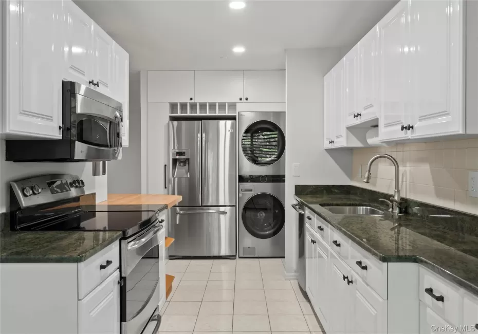 50 Dekalb Avenue, White Plains, NY, 1 Bedroom Bedrooms, 4 Rooms Rooms,1 BathroomBathrooms,Residential Lease,For Rent,Dekalb,0,1023927 50 Dekalb Avenue, White Plains, NY, 1 Bedroom Bedrooms, 4 Rooms Rooms,1 BathroomBathrooms,Residential Lease,For Rent,Dekalb,0,1023927