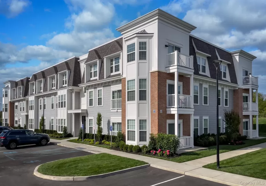 75 Circle Drive, Islip, NY, 1 Bedroom Bedrooms, 5 Rooms Rooms,2 BathroomsBathrooms,Residential Lease,For Rent,Circle,0,1024003 75 Circle Drive, Islip, NY, 1 Bedroom Bedrooms, 5 Rooms Rooms,2 BathroomsBathrooms,Residential Lease,For Rent,Circle,0,1024003