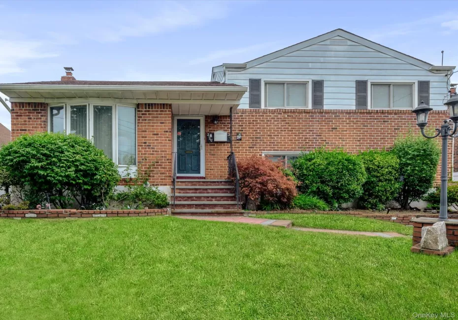 2182 Baylis Avenue, Hempstead, NY, 3 Bedrooms Bedrooms, 10 Rooms Rooms,3 BathroomsBathrooms,Residential,For Rent,Baylis,0,1022826 2182 Baylis Avenue, Hempstead, NY, 3 Bedrooms Bedrooms, 10 Rooms Rooms,3 BathroomsBathrooms,Residential,For Rent,Baylis,0,1022826