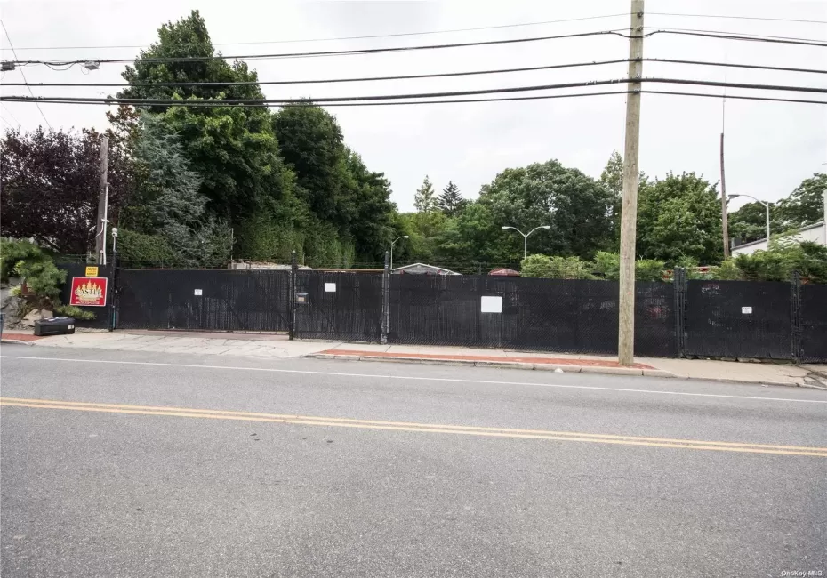 217 Broadway, Huntington, NY, ,Land,For Rent,Broadway,0,L3569085 217 Broadway, Huntington, NY, ,Land,For Rent,Broadway,0,L3569085