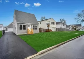 52 Halycon Road, Babylon, NY, 3 Bedrooms Bedrooms, 7 Rooms Rooms,2 BathroomsBathrooms,Residential,For Rent,Halycon,0,967879 52 Halycon Road, Babylon, NY, 3 Bedrooms Bedrooms, 7 Rooms Rooms,2 BathroomsBathrooms,Residential,For Rent,Halycon,0,967879