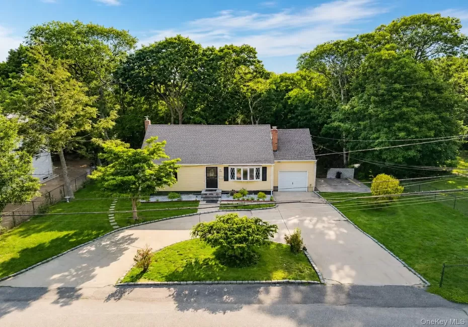 30 Dow Street, Islip, NY, 4 Bedrooms Bedrooms, 10 Rooms Rooms,3 BathroomsBathrooms,Residential,For Rent,Dow,0,1020455 30 Dow Street, Islip, NY, 4 Bedrooms Bedrooms, 10 Rooms Rooms,3 BathroomsBathrooms,Residential,For Rent,Dow,0,1020455