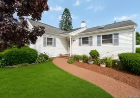 119 Stuyvesant Drive, Brookhaven, NY, 4 Bedrooms Bedrooms, 10 Rooms Rooms,1 BathroomBathrooms,Residential,For Rent,Stuyvesant,0,1011489 119 Stuyvesant Drive, Brookhaven, NY, 4 Bedrooms Bedrooms, 10 Rooms Rooms,1 BathroomBathrooms,Residential,For Rent,Stuyvesant,0,1011489