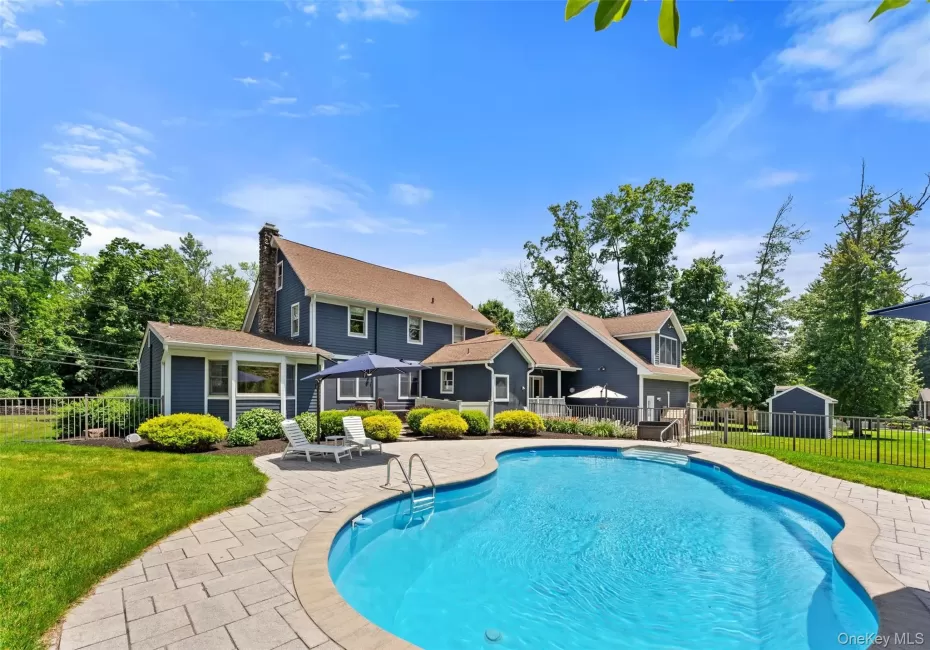 211 Strawtown Road, Clarkstown, NY, 4 Bedrooms Bedrooms, 13 Rooms Rooms,2 BathroomsBathrooms,Residential,For Rent,Strawtown,0,1020221 211 Strawtown Road, Clarkstown, NY, 4 Bedrooms Bedrooms, 13 Rooms Rooms,2 BathroomsBathrooms,Residential,For Rent,Strawtown,0,1020221