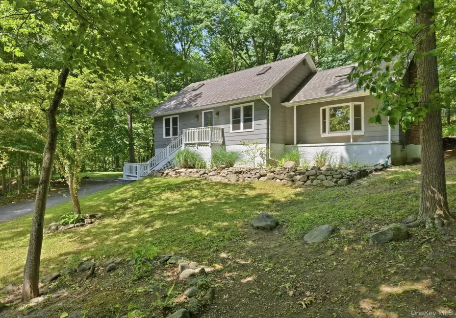 3 Dogwood Hollow, New Paltz, NY, 4 Bedrooms Bedrooms, 11 Rooms Rooms,2 BathroomsBathrooms,Residential,For Rent,Dogwood,0,1021174 3 Dogwood Hollow, New Paltz, NY, 4 Bedrooms Bedrooms, 11 Rooms Rooms,2 BathroomsBathrooms,Residential,For Rent,Dogwood,0,1021174
