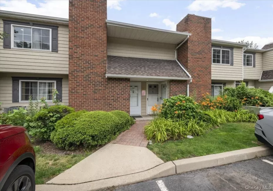 190 Lake Pointe Circle, Brookhaven, NY, 2 Bedrooms Bedrooms, 4 Rooms Rooms,1 BathroomBathrooms,Residential,For Rent,Lake Pointe,0,983086 190 Lake Pointe Circle, Brookhaven, NY, 2 Bedrooms Bedrooms, 4 Rooms Rooms,1 BathroomBathrooms,Residential,For Rent,Lake Pointe,0,983086