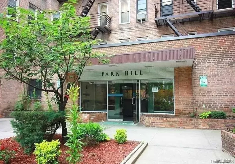 42-45 Kissena Boulevard, New York, NY, 1 Bedroom Bedrooms, 3 Rooms Rooms,1 BathroomBathrooms,Residential,For Rent,Kissena,0,1023782 42-45 Kissena Boulevard, New York, NY, 1 Bedroom Bedrooms, 3 Rooms Rooms,1 BathroomBathrooms,Residential,For Rent,Kissena,0,1023782