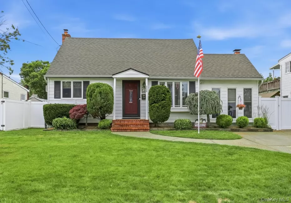 246 29th Street, Babylon, NY, 4 Bedrooms Bedrooms, 8 Rooms Rooms,2 BathroomsBathrooms,Residential,For Rent,29th,0,1023703 246 29th Street, Babylon, NY, 4 Bedrooms Bedrooms, 8 Rooms Rooms,2 BathroomsBathrooms,Residential,For Rent,29th,0,1023703