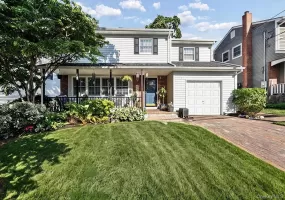 3 Stimson Place, Huntington, NY, 4 Bedrooms Bedrooms, 8 Rooms Rooms,2 BathroomsBathrooms,Residential,For Rent,Stimson,0,1020552 3 Stimson Place, Huntington, NY, 4 Bedrooms Bedrooms, 8 Rooms Rooms,2 BathroomsBathrooms,Residential,For Rent,Stimson,0,1020552