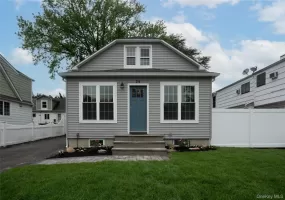 24 Nimitz Street, Huntington, NY, 4 Bedrooms Bedrooms, 7 Rooms Rooms,3 BathroomsBathrooms,Residential,For Rent,Nimitz,0,1023545 24 Nimitz Street, Huntington, NY, 4 Bedrooms Bedrooms, 7 Rooms Rooms,3 BathroomsBathrooms,Residential,For Rent,Nimitz,0,1023545