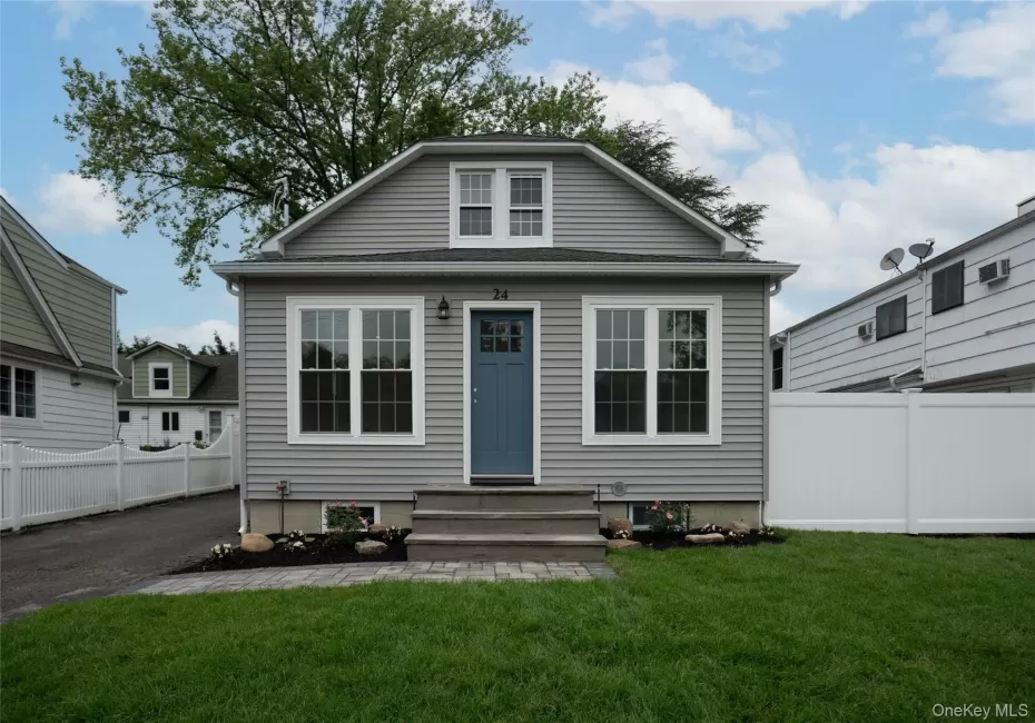 24 Nimitz Street, Huntington, NY, 4 Bedrooms Bedrooms, 7 Rooms Rooms,3 BathroomsBathrooms,Residential,For Rent,Nimitz,0,1023545 24 Nimitz Street, Huntington, NY, 4 Bedrooms Bedrooms, 7 Rooms Rooms,3 BathroomsBathrooms,Residential,For Rent,Nimitz,0,1023545