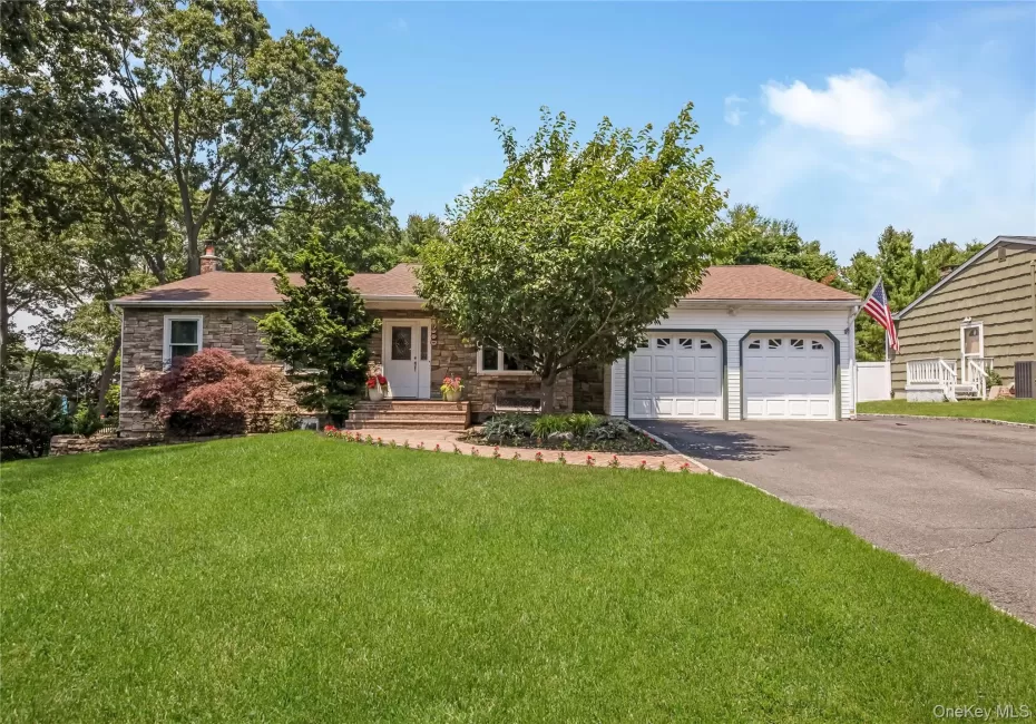 353 Thrift Street, Islip, NY, 3 Bedrooms Bedrooms, 7 Rooms Rooms,3 BathroomsBathrooms,Residential,For Rent,Thrift,0,850738 353 Thrift Street, Islip, NY, 3 Bedrooms Bedrooms, 7 Rooms Rooms,3 BathroomsBathrooms,Residential,For Rent,Thrift,0,850738