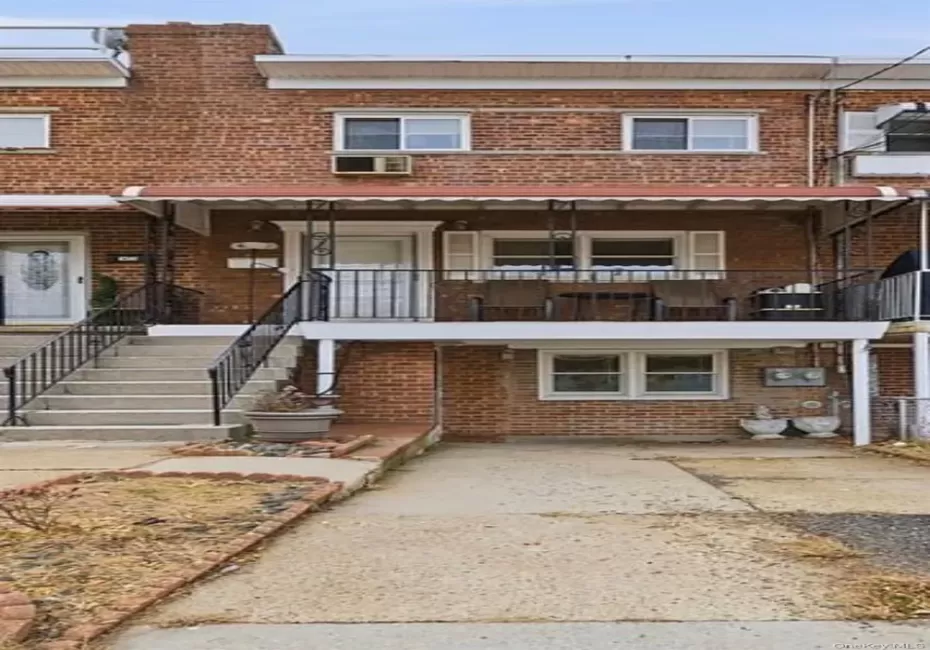 4246 Tremont Avenue, New York, NY, 1 Bedroom Bedrooms, 3 Rooms Rooms,1 BathroomBathrooms,Residential Lease,For Rent,Tremont,0,1023792 4246 Tremont Avenue, New York, NY, 1 Bedroom Bedrooms, 3 Rooms Rooms,1 BathroomBathrooms,Residential Lease,For Rent,Tremont,0,1023792