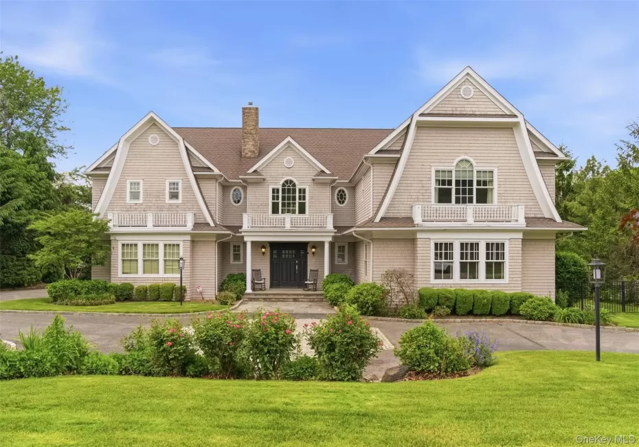 9 May Hill Lane, Huntington, NY, 5 Bedrooms Bedrooms, 11 Rooms Rooms,4 BathroomsBathrooms,Residential,For Rent,May Hill,0,1022965 9 May Hill Lane, Huntington, NY, 5 Bedrooms Bedrooms, 11 Rooms Rooms,4 BathroomsBathrooms,Residential,For Rent,May Hill,0,1022965