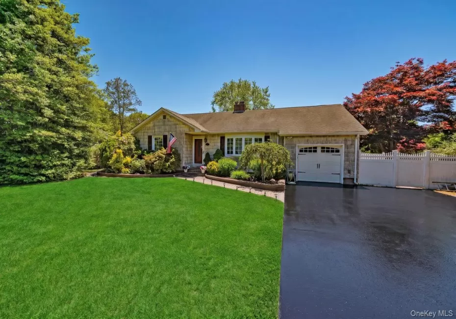 20 Bayside Avenue, Brookhaven, NY, 3 Bedrooms Bedrooms, 6 Rooms Rooms,2 BathroomsBathrooms,Residential,For Rent,Bayside,0,1018880 20 Bayside Avenue, Brookhaven, NY, 3 Bedrooms Bedrooms, 6 Rooms Rooms,2 BathroomsBathrooms,Residential,For Rent,Bayside,0,1018880