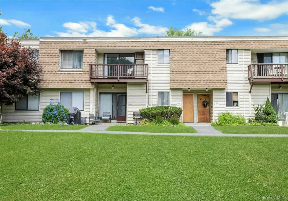 202 Vista On The Lake, Carmel, NY, 2 Bedrooms Bedrooms, 6 Rooms Rooms,1 BathroomBathrooms,Residential,For Rent,Vista On The,0,1017873 202 Vista On The Lake, Carmel, NY, 2 Bedrooms Bedrooms, 6 Rooms Rooms,1 BathroomBathrooms,Residential,For Rent,Vista On The,0,1017873