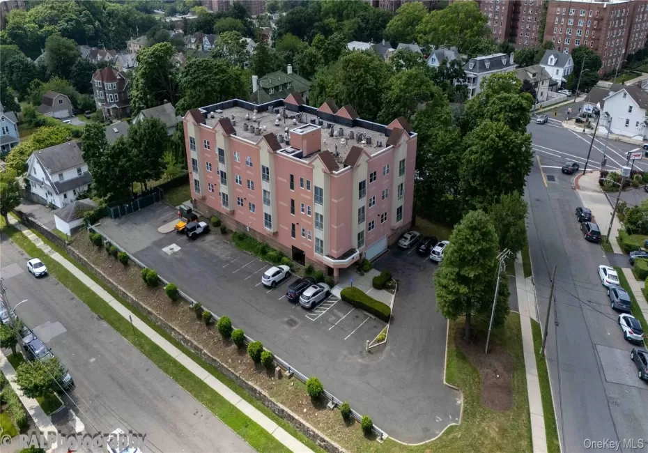 Aerial view of "Soundview Gardens" Aerial view of "Soundview Gardens"