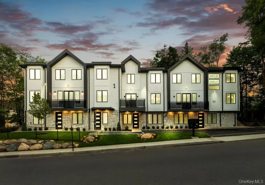 1 Homestead, Ramapo, NY, 5 Bedrooms Bedrooms, 10 Rooms Rooms,3 BathroomsBathrooms,Residential,For Rent,Homestead,0,1023769 1 Homestead, Ramapo, NY, 5 Bedrooms Bedrooms, 10 Rooms Rooms,3 BathroomsBathrooms,Residential,For Rent,Homestead,0,1023769