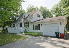 16 Elizabeth Drive, Red Hook, NY, 4 Bedrooms Bedrooms, 7 Rooms Rooms,2 BathroomsBathrooms,Residential,For Rent,Elizabeth,0,1024067 16 Elizabeth Drive, Red Hook, NY, 4 Bedrooms Bedrooms, 7 Rooms Rooms,2 BathroomsBathrooms,Residential,For Rent,Elizabeth,0,1024067