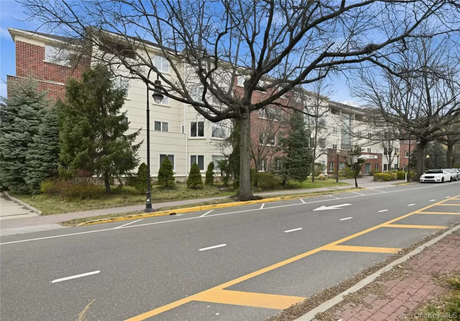 171 Great Neck Road, North Hempstead, NY, 2 Bedrooms Bedrooms, 6 Rooms Rooms,2 BathroomsBathrooms,Residential,For Rent,Great Neck,0,1023483 171 Great Neck Road, North Hempstead, NY, 2 Bedrooms Bedrooms, 6 Rooms Rooms,2 BathroomsBathrooms,Residential,For Rent,Great Neck,0,1023483
