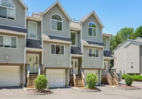 212 Arlington Court, Clarkstown, NY, 2 Bedrooms Bedrooms, 6 Rooms Rooms,2 BathroomsBathrooms,Residential,For Rent,Arlington,0,1018402 212 Arlington Court, Clarkstown, NY, 2 Bedrooms Bedrooms, 6 Rooms Rooms,2 BathroomsBathrooms,Residential,For Rent,Arlington,0,1018402