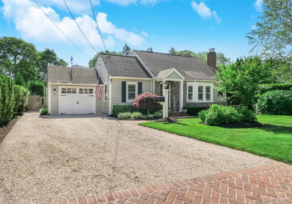 7 Country Club Road, Brookhaven, NY, 3 Bedrooms Bedrooms, 7 Rooms Rooms,2 BathroomsBathrooms,Residential,For Rent,Country Club,0,1022888 7 Country Club Road, Brookhaven, NY, 3 Bedrooms Bedrooms, 7 Rooms Rooms,2 BathroomsBathrooms,Residential,For Rent,Country Club,0,1022888