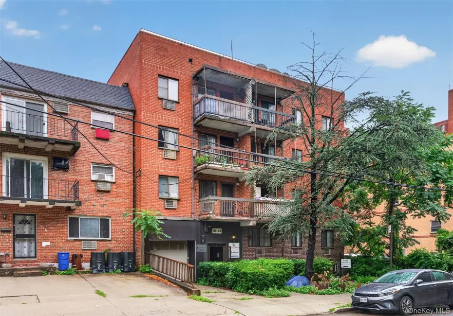 140-44 34th Avenue, New York, NY, 2 Bedrooms Bedrooms, 6 Rooms Rooms,2 BathroomsBathrooms,Residential,For Rent,34th,0,1023392 140-44 34th Avenue, New York, NY, 2 Bedrooms Bedrooms, 6 Rooms Rooms,2 BathroomsBathrooms,Residential,For Rent,34th,0,1023392