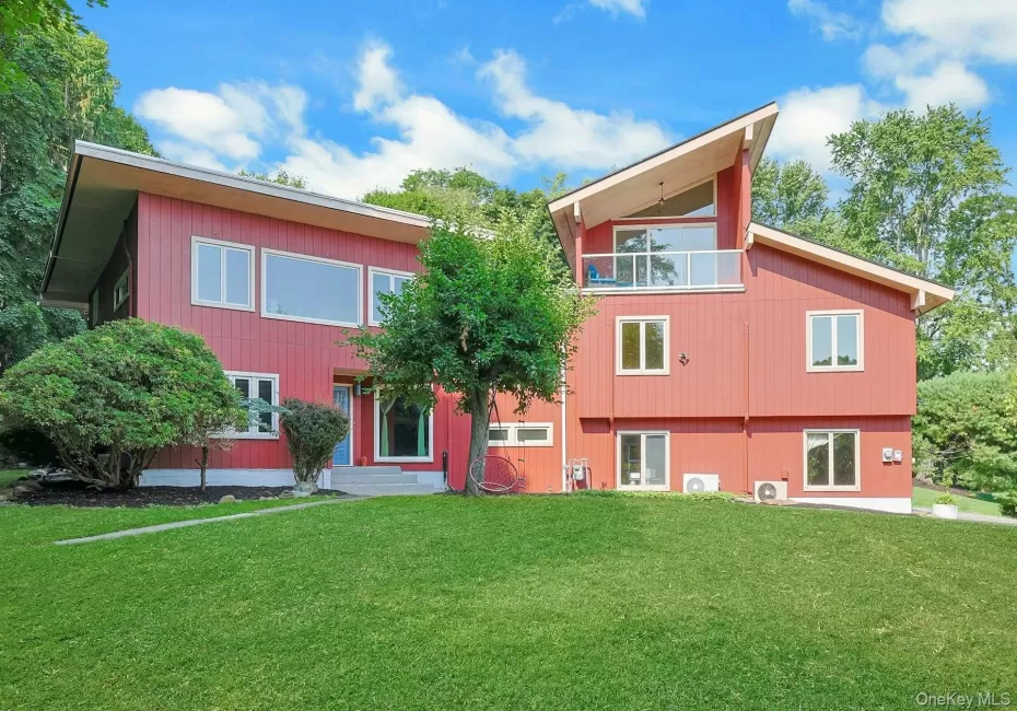 Stunning Hudson River views, gorgeous modern updates and a dream pool - all to be found in this Hudson Highlands retreat at 6 Grandview Avenue. Stunning Hudson River views, gorgeous modern updates and a dream pool - all to be found in this Hudson Highlands retreat at 6 Grandview Avenue.