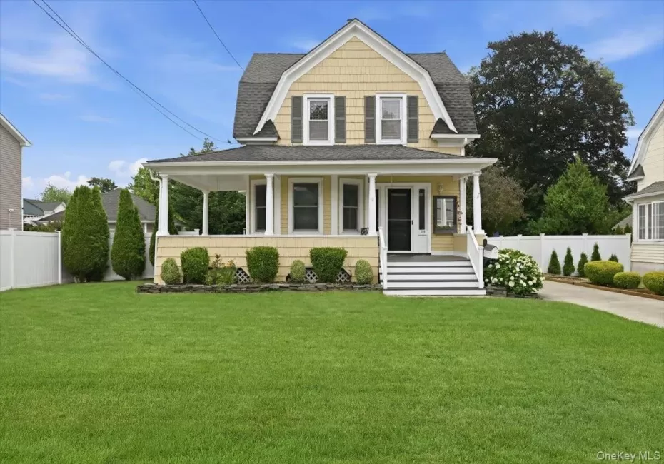 991 Cottage Place, Hempstead, NY, 3 Bedrooms Bedrooms, 7 Rooms Rooms,1 BathroomBathrooms,Residential,For Rent,Cottage,0,1024162 991 Cottage Place, Hempstead, NY, 3 Bedrooms Bedrooms, 7 Rooms Rooms,1 BathroomBathrooms,Residential,For Rent,Cottage,0,1024162